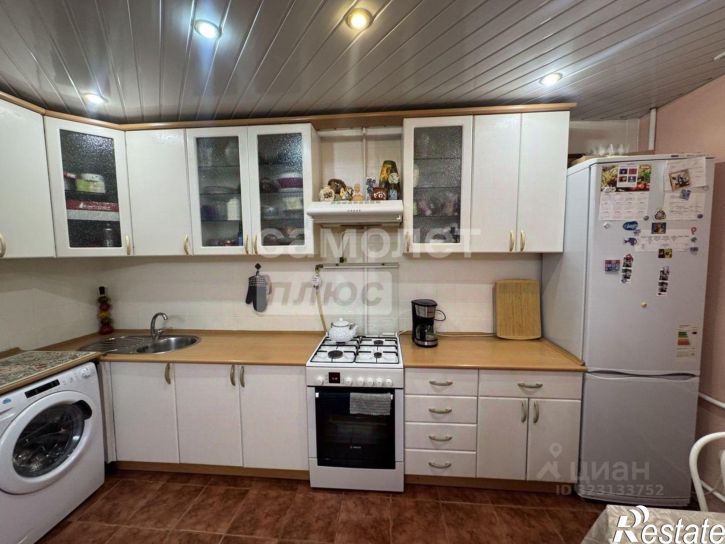 4-комн квартира Институтская улица, 46,  д. 46