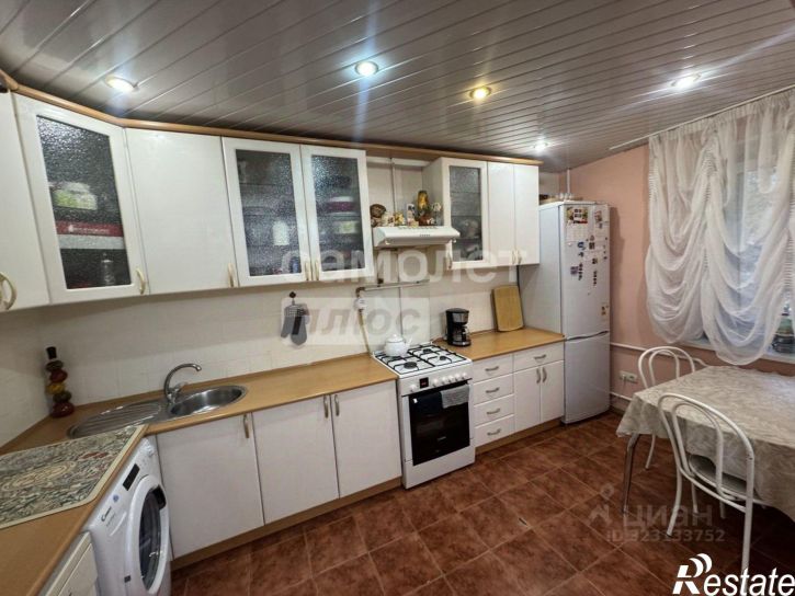 4-комн квартира Институтская улица, 46,  д. 46