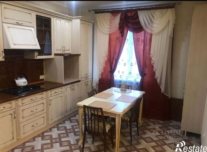 2-комн квартира улица Челюскинцев, 17,  д. 17