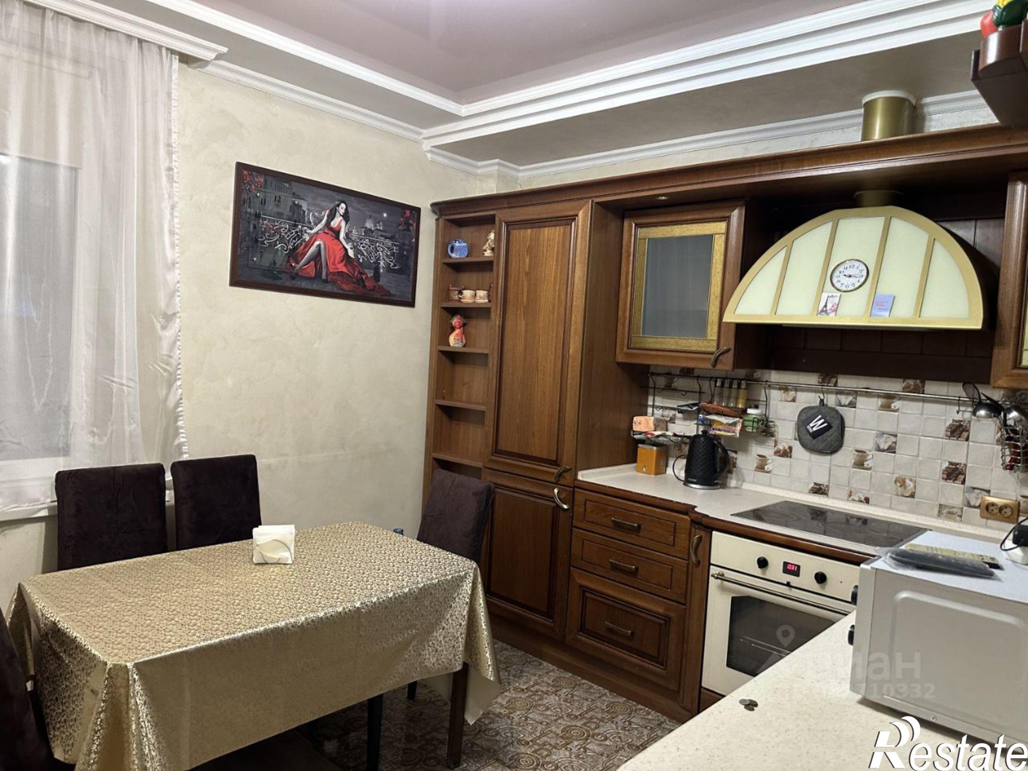 Сдать квартиру за 65 000 рублей на улица Радищева, 20