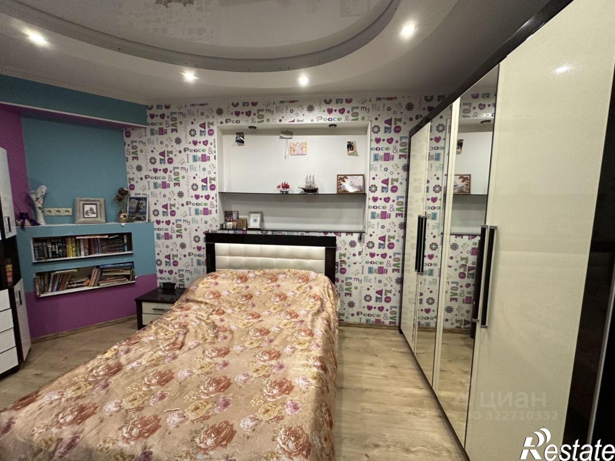 Сдать квартиру за 65 000 рублей на улица Радищева, 20