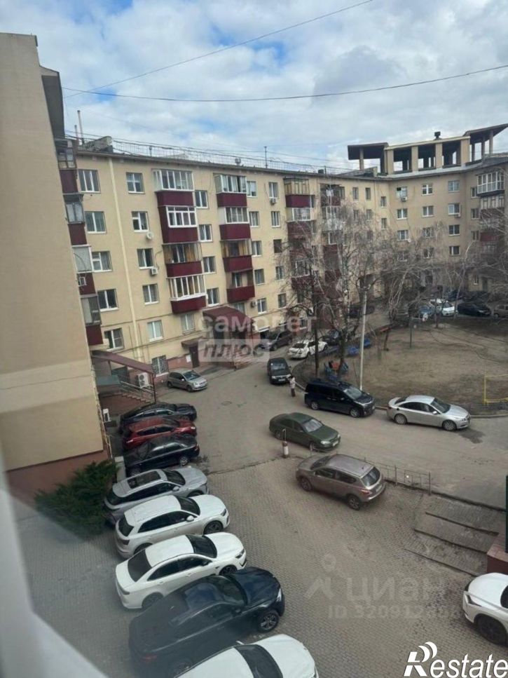 3-комн квартира улица Дзержинского, 4,  д. 4