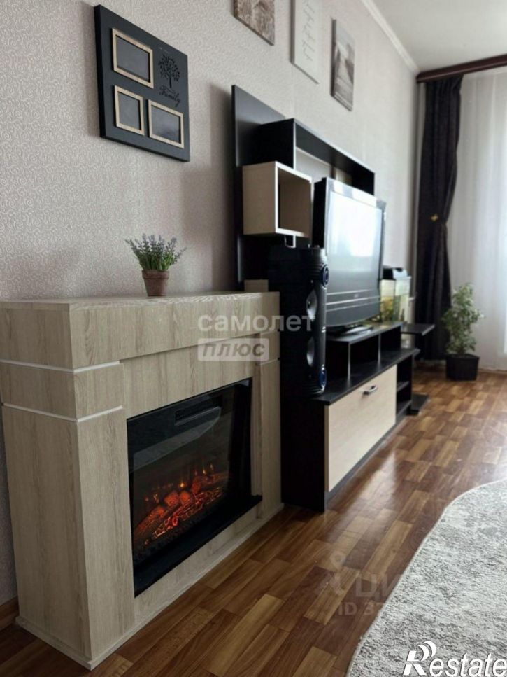 3-комн квартира проспект Победы, 14,  д. 14