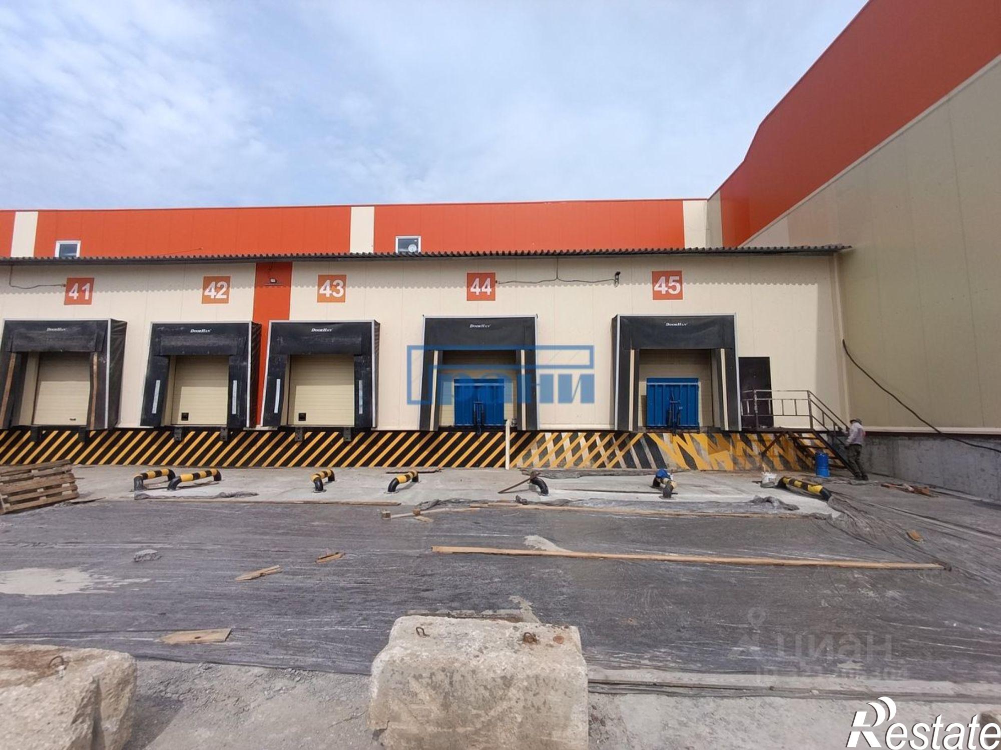 Сдать складское помещение за 385 000 рублей на улица 50 лет Октября, 179