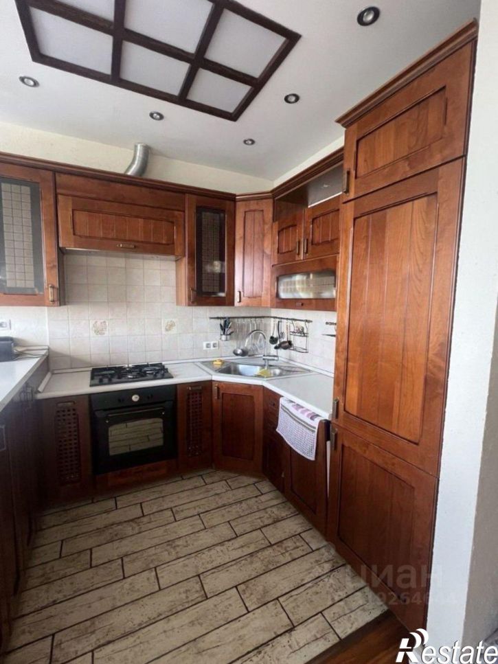 3-комн квартира улица Горького, 70,  д. 70