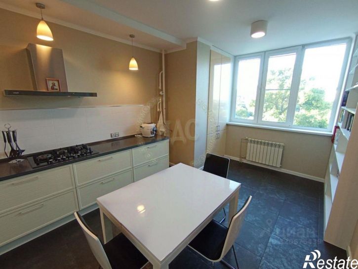 3-комн квартира улица Володарского, 70,  д. 70