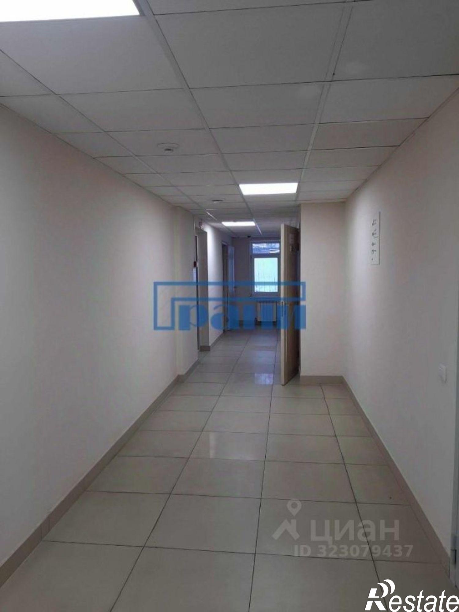 Сдать офис, помещение под офис за 11 667 рублей на улица 50 лет Октября, 116Г