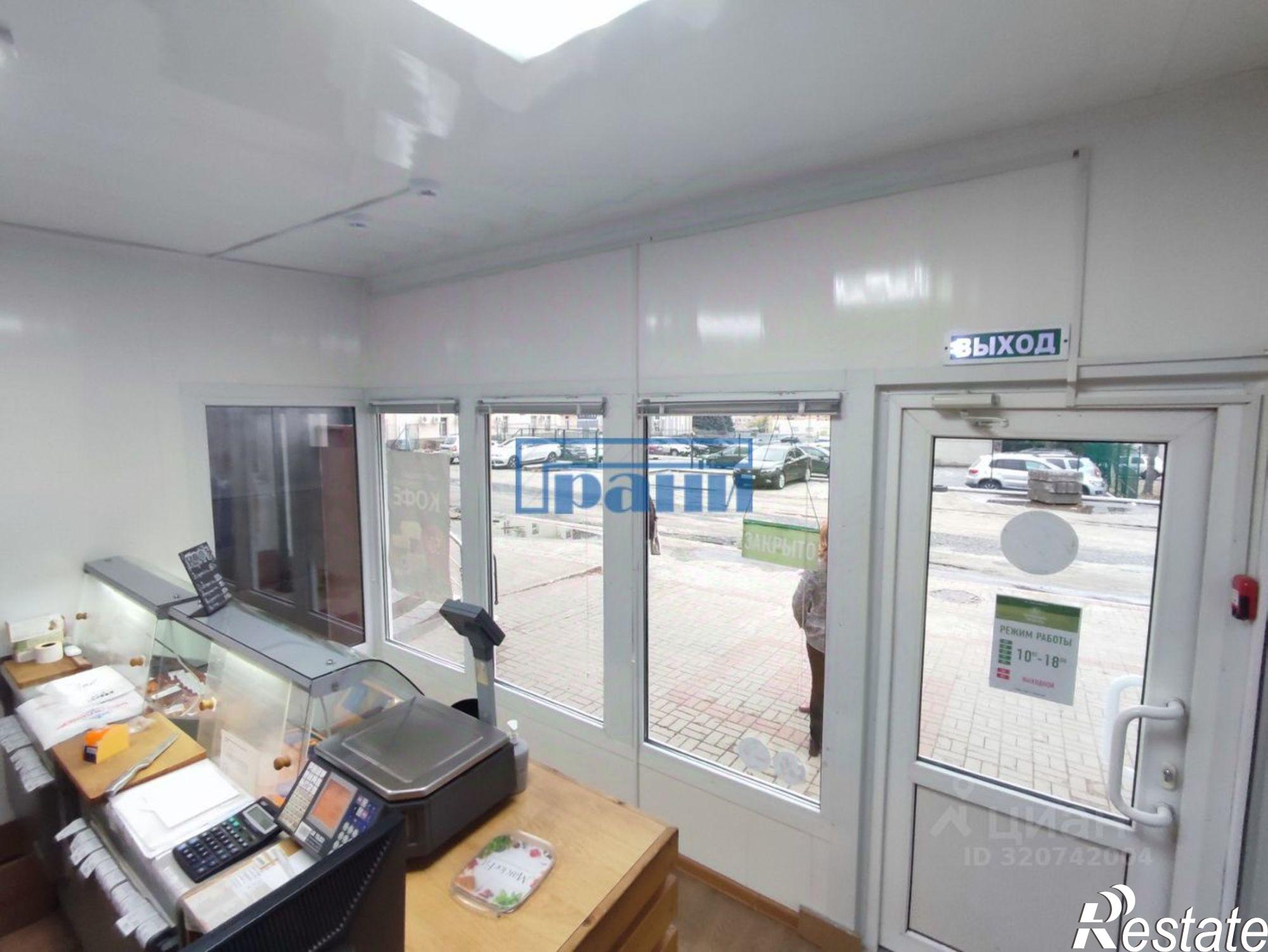 Сдать торговое помещение за 360 018 рублей на ул Гайдара, 25