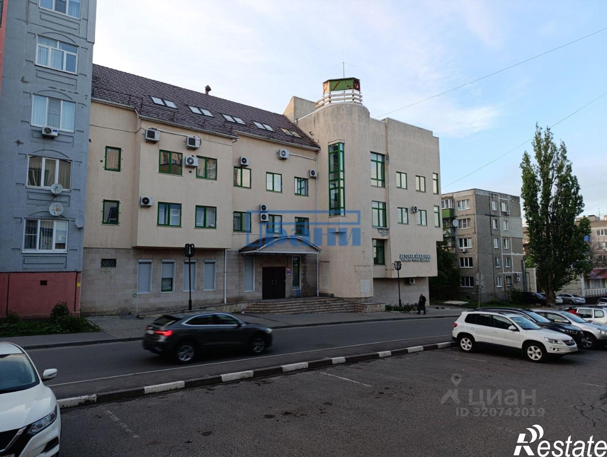 Сдать торговое помещение за 145 015 рублей на ул Никитская, 4