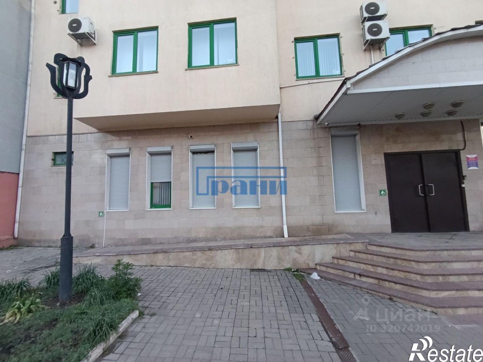 Сдать торговое помещение за 145 015 рублей на ул Никитская, 4