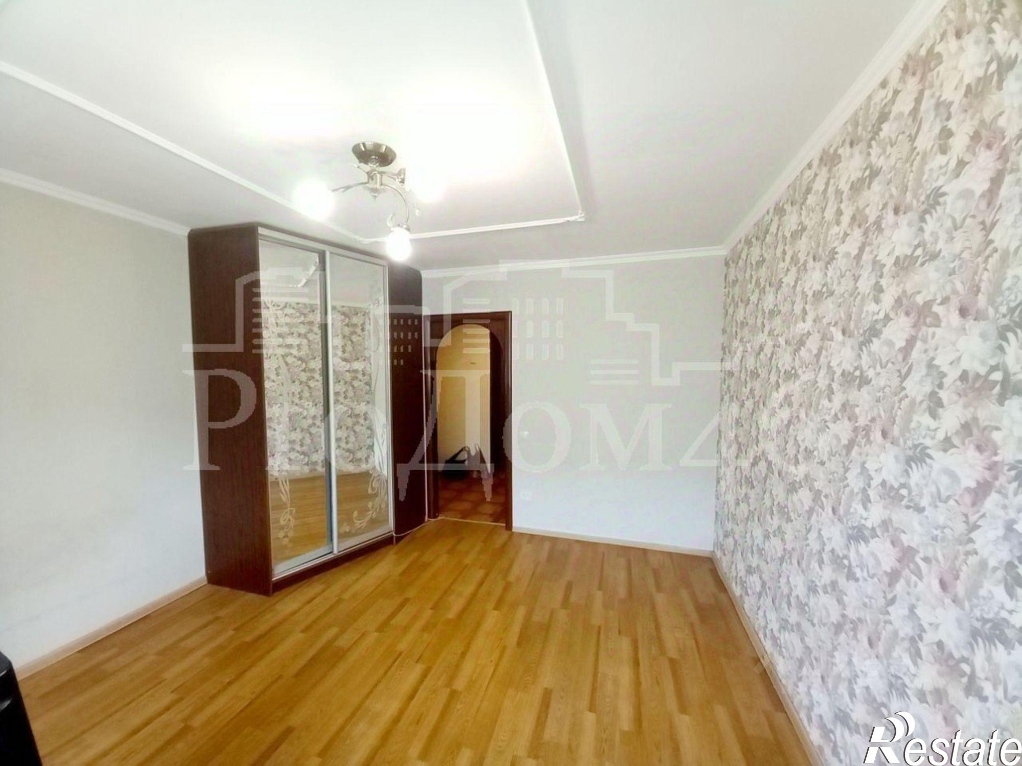 Купить комнату за 1 999 980 рублей на ул Менделеева, 57/1