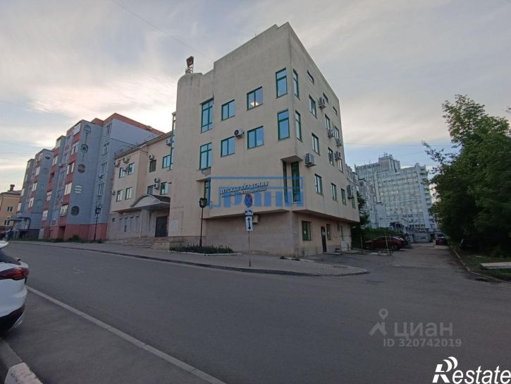 Торговое помещение ул Никитская, 4,  д. 4