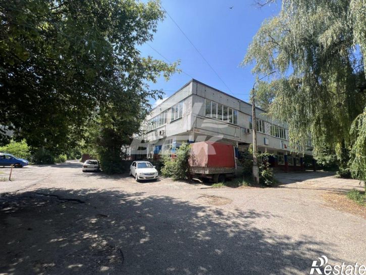 Помещение свободного назначения ул Комарова, 8,  д. 8