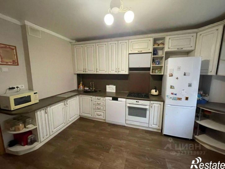 3-комн квартира улица 50 лет Октября, 96А,  д. 96А