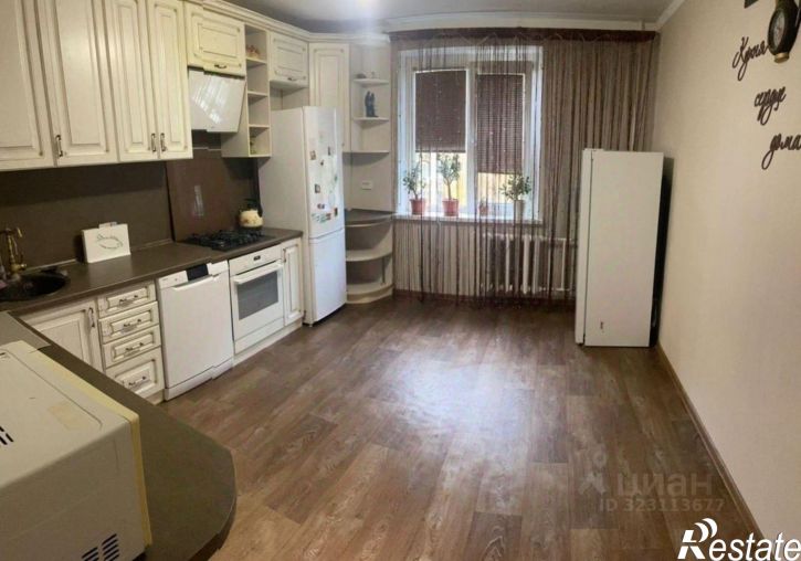 3-комн квартира улица 50 лет Октября, 96А,  д. 96А