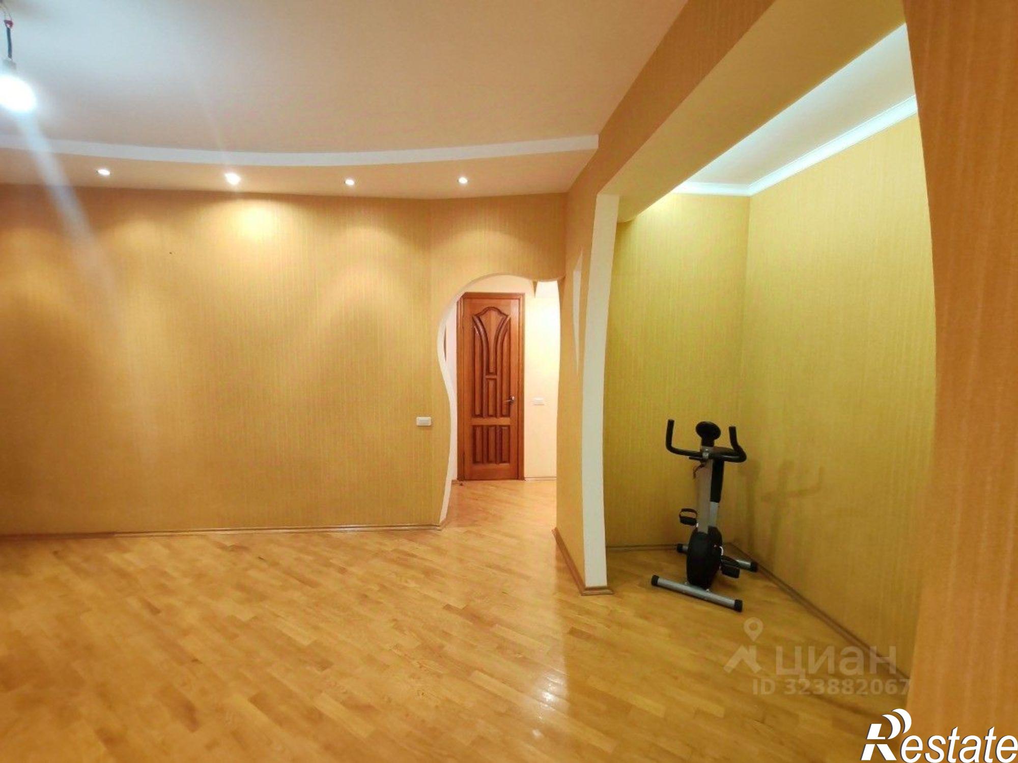 Купить квартиру за 14 350 000 рублей на ул Хуторская, 12Г