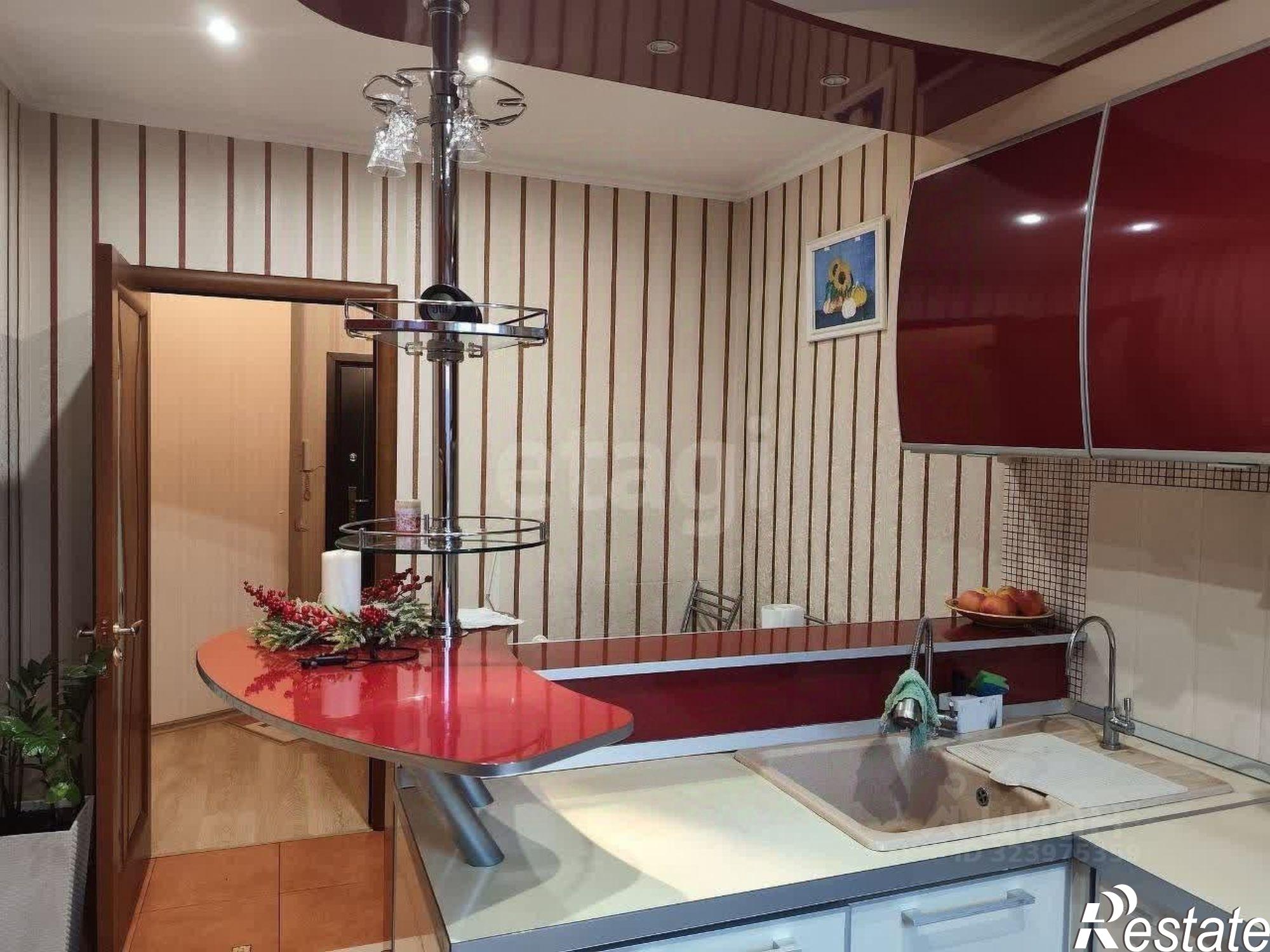 Купить квартиру за 10 000 000 рублей на проспект Победы, 22