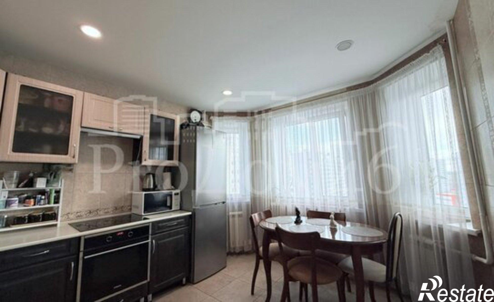 Купить квартиру за 8 400 000 рублей на пр-кт Победы, 30