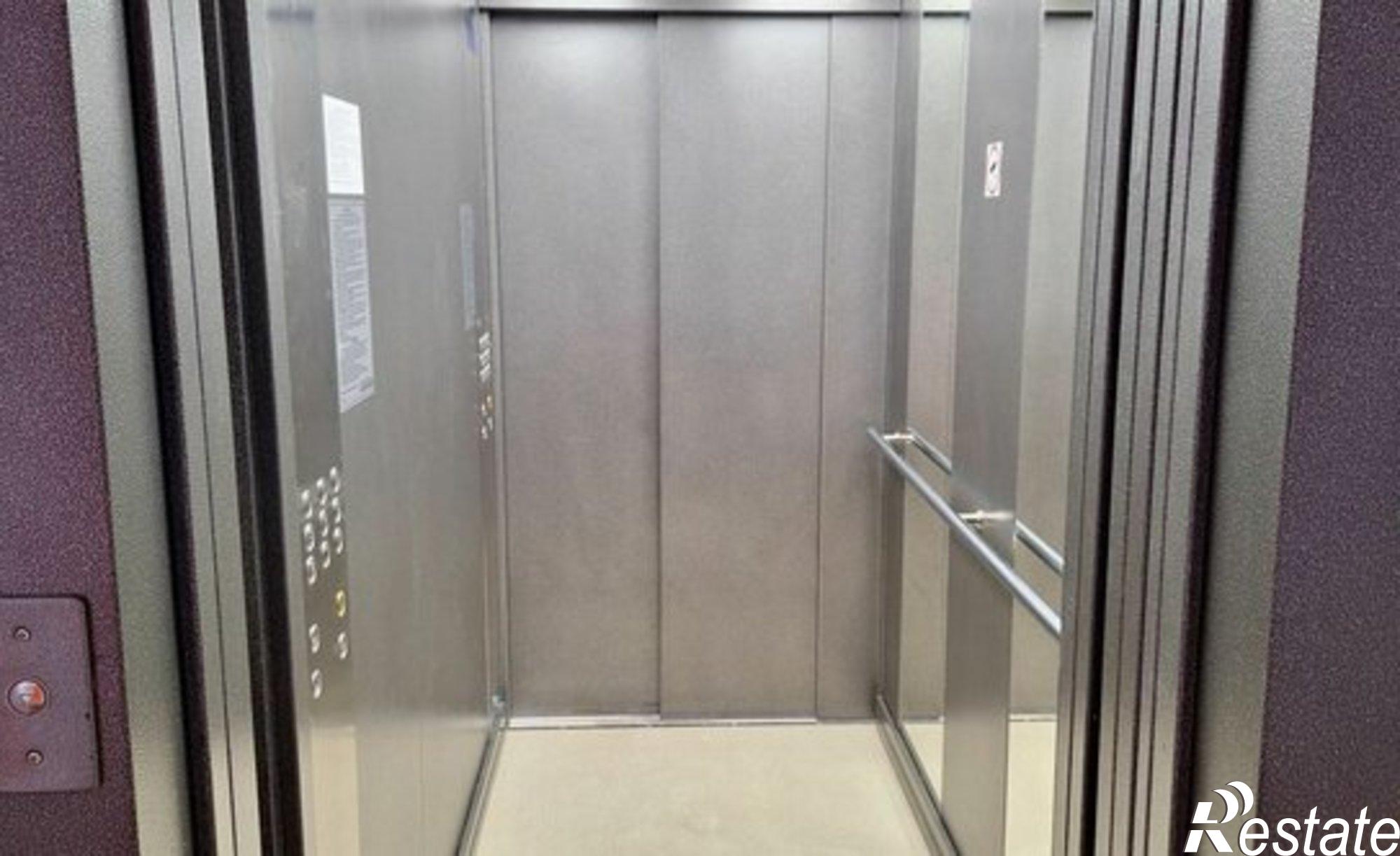 Купить квартиру за 5 100 000 рублей на улица Генерала Григорова, 40