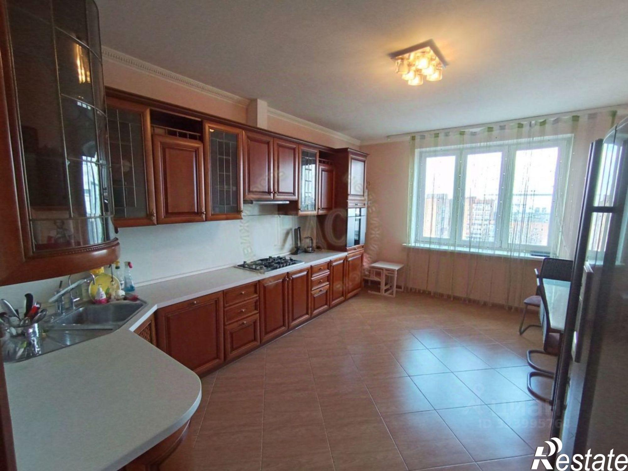 Купить квартиру за 16 000 000 рублей на улица Радищева, 79А