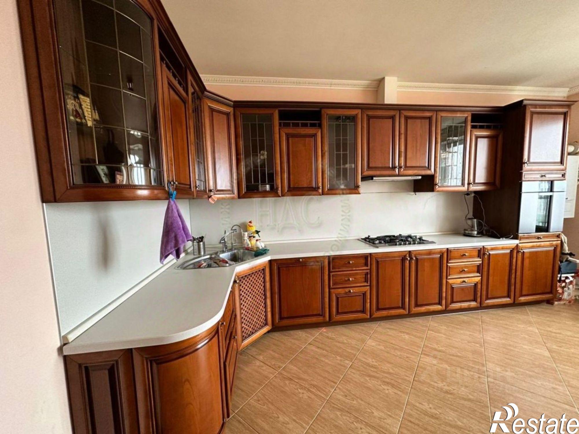 Купить квартиру за 16 000 000 рублей на улица Радищева, 79А