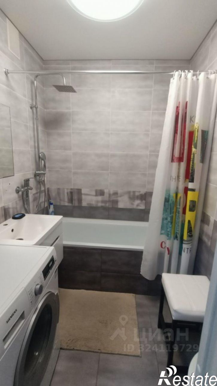 2-комн квартира ул Домостроителей, 2,  д. 2