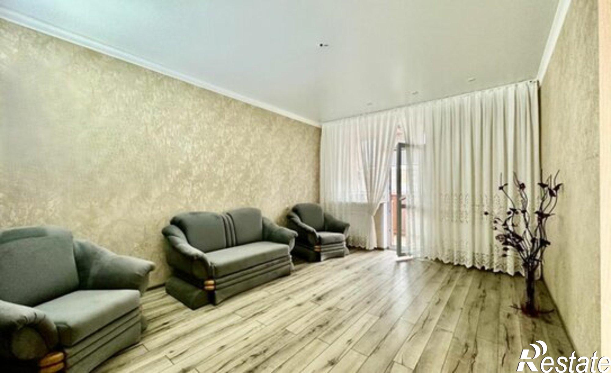 Купить квартиру за 9 300 000 рублей на улица Карла Маркса, 72/15