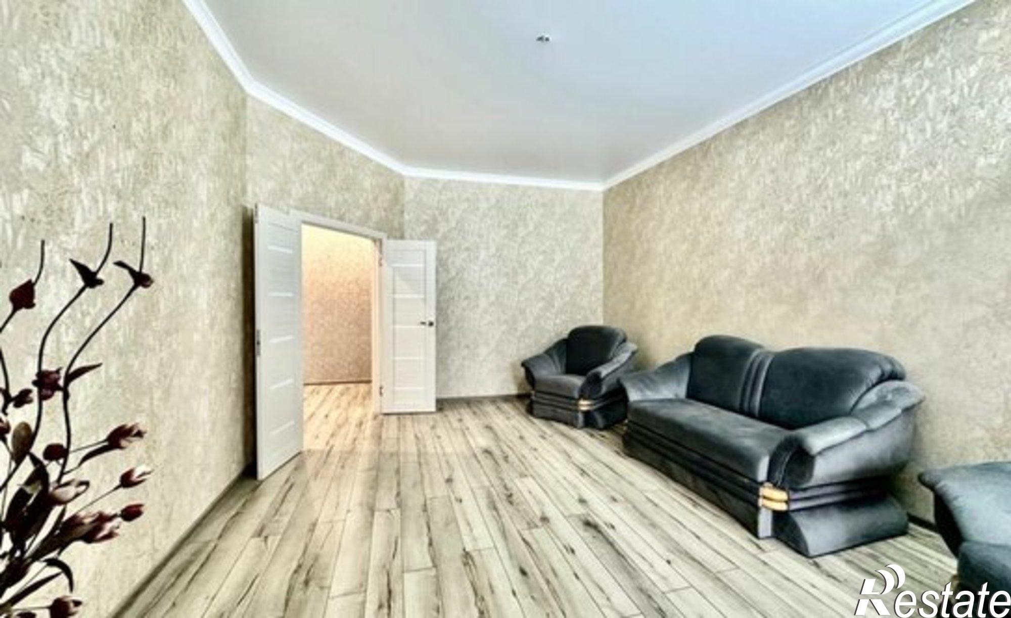 Купить квартиру за 9 300 000 рублей на улица Карла Маркса, 72/15