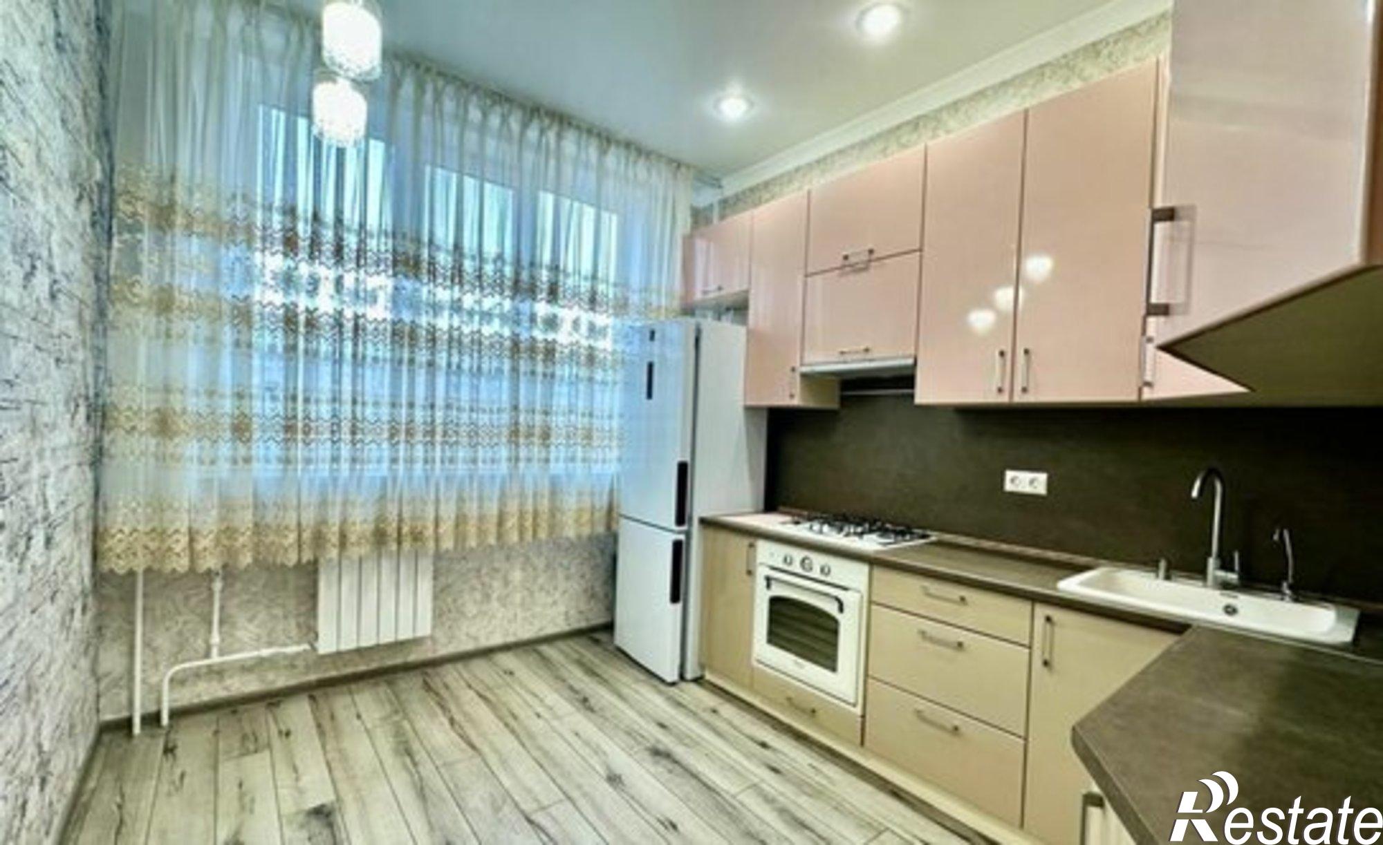 Купить квартиру за 9 300 000 рублей на улица Карла Маркса, 72/15