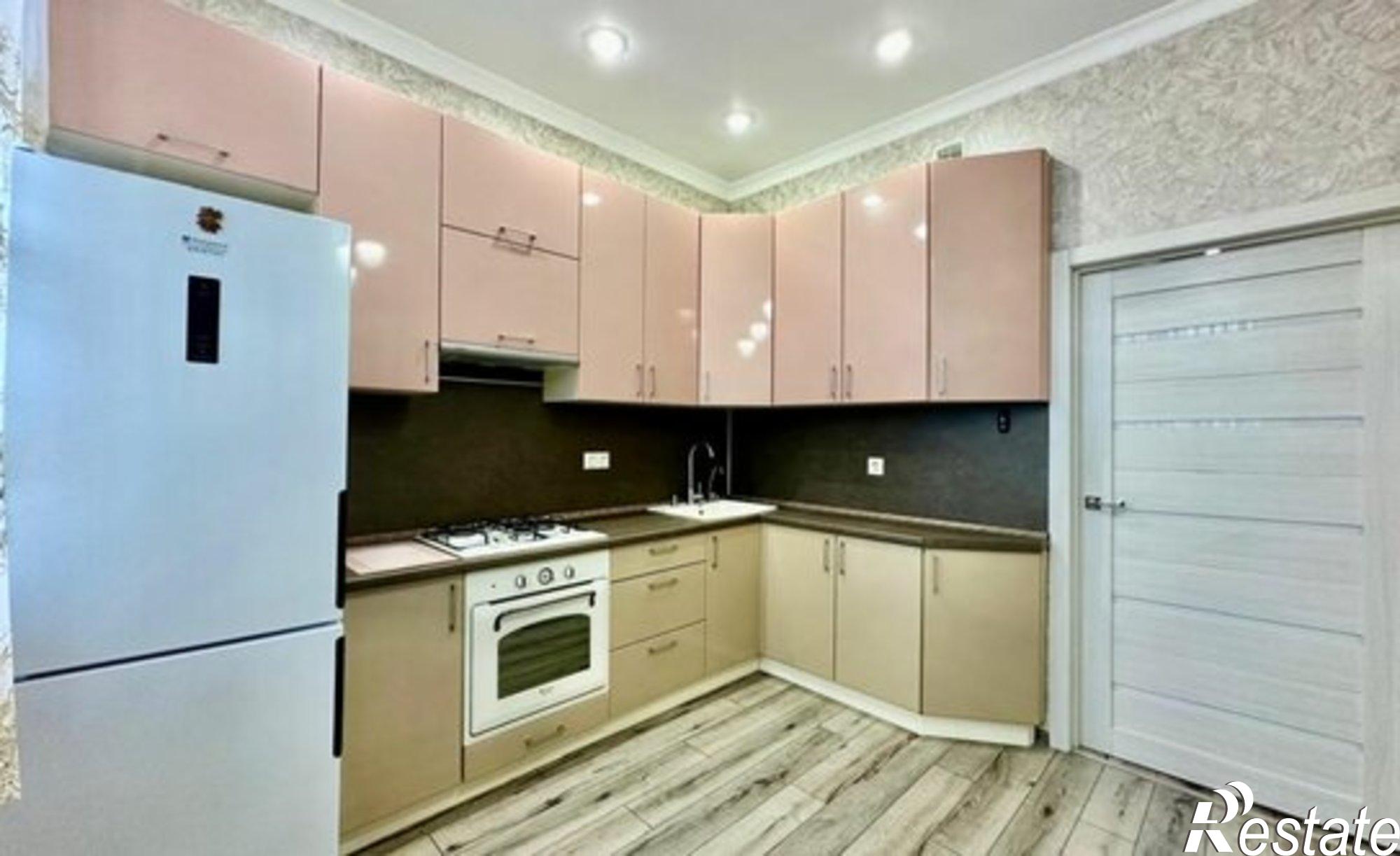 Купить квартиру за 9 300 000 рублей на улица Карла Маркса, 72/15