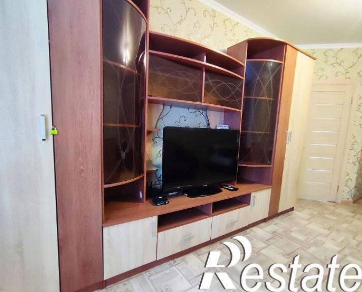 1-комн квартира Челюскинцев, 25