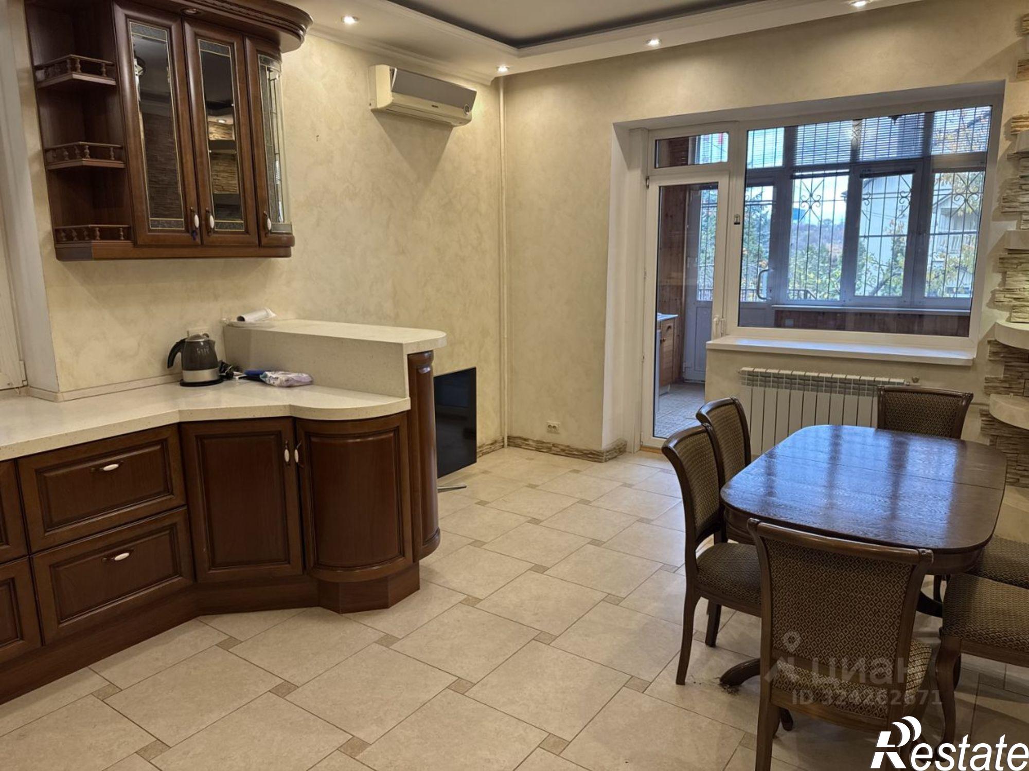 Купить дачу, дом, коттедж за 17 650 000 рублей на ул Пучковка, 33/12