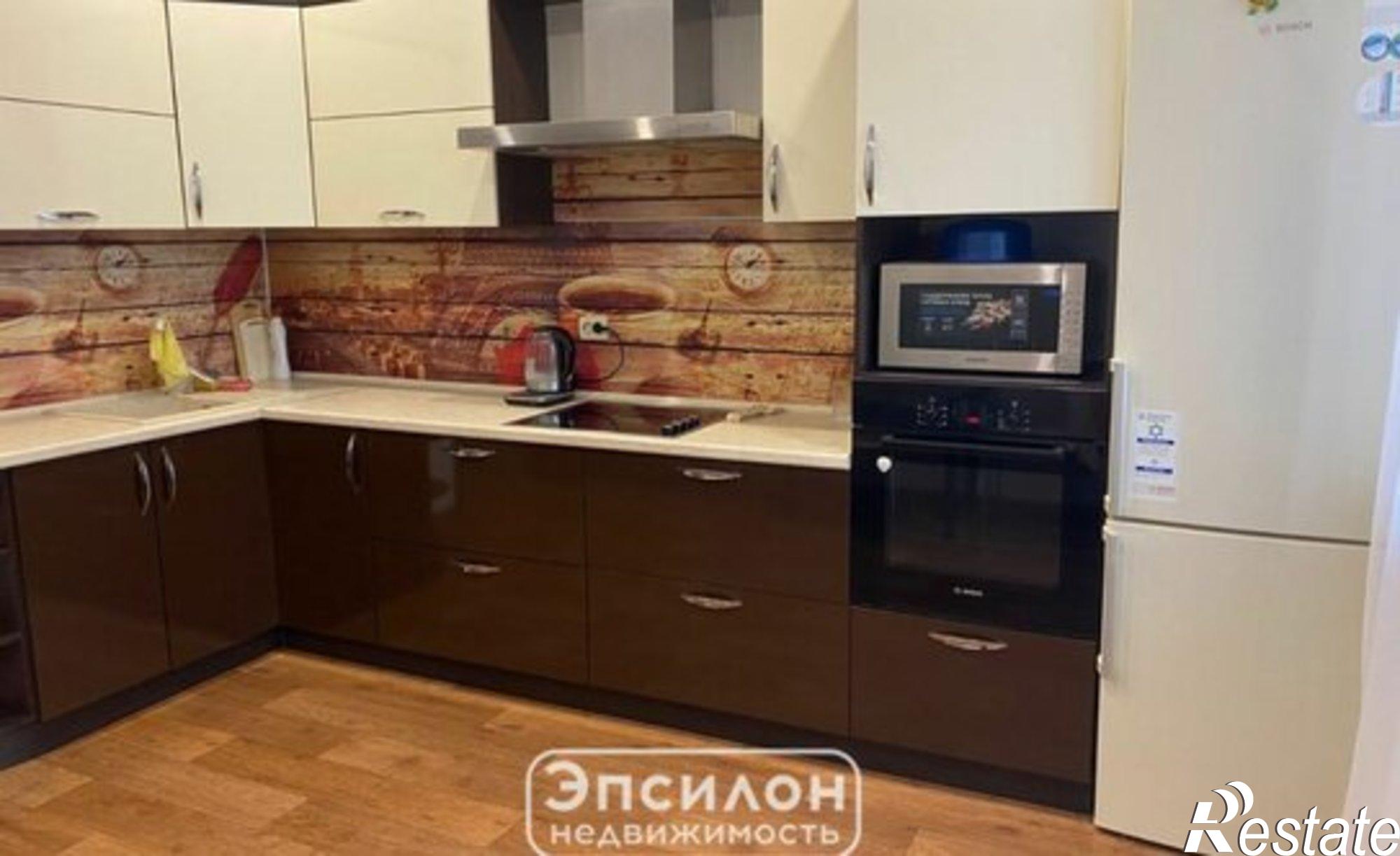 Купить квартиру за 10 500 000 рублей на ул Домостроителей, 19