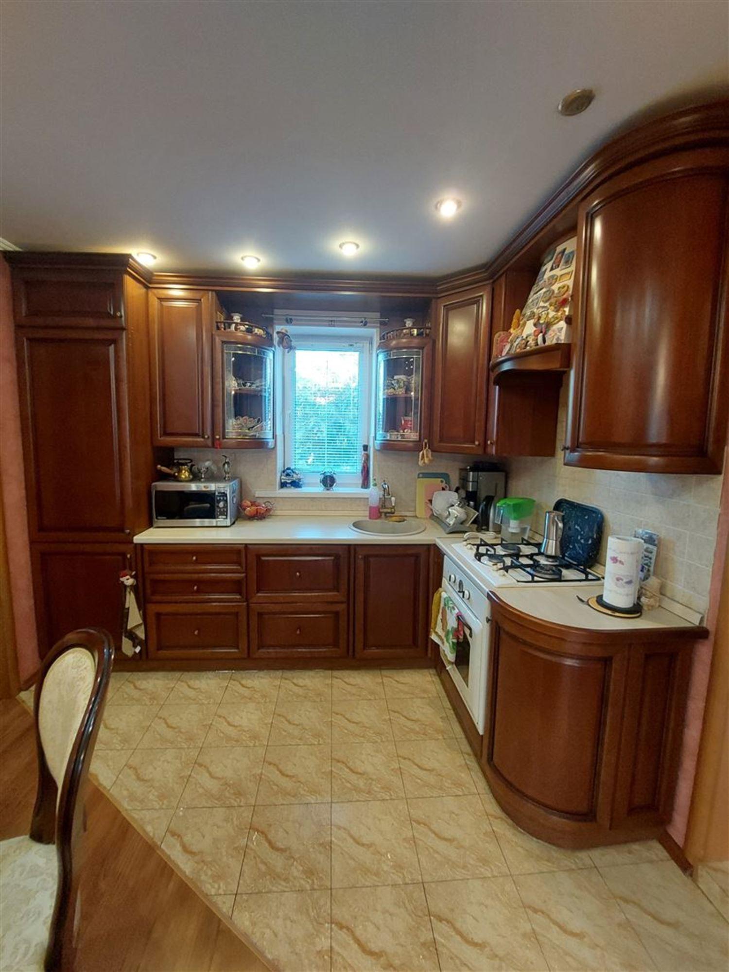 Купить дачу, дом, коттедж за 11 500 000 рублей на пер Островского