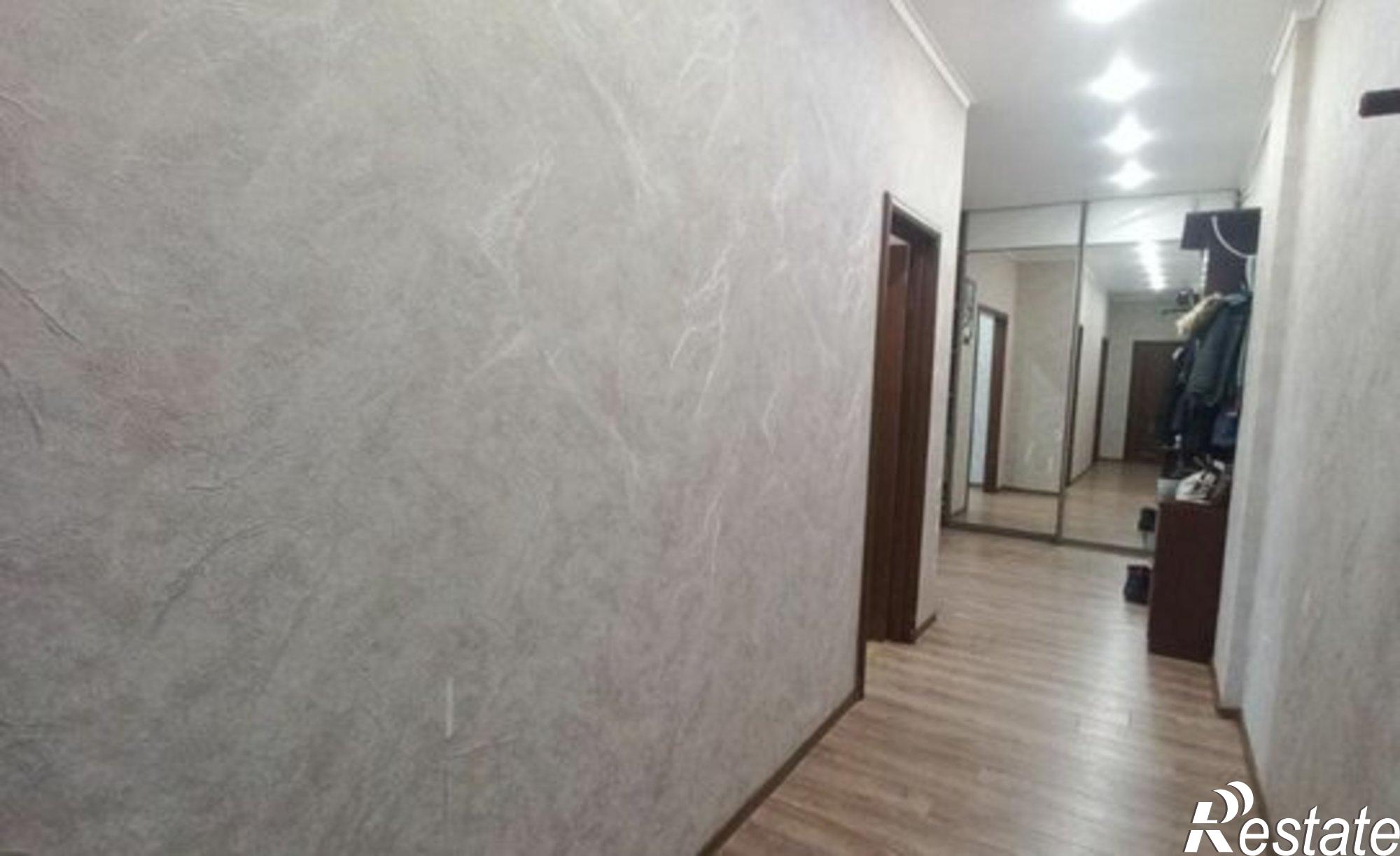 Купить квартиру за 13 000 000 рублей на пр-кт Вячеслава Клыкова, 92