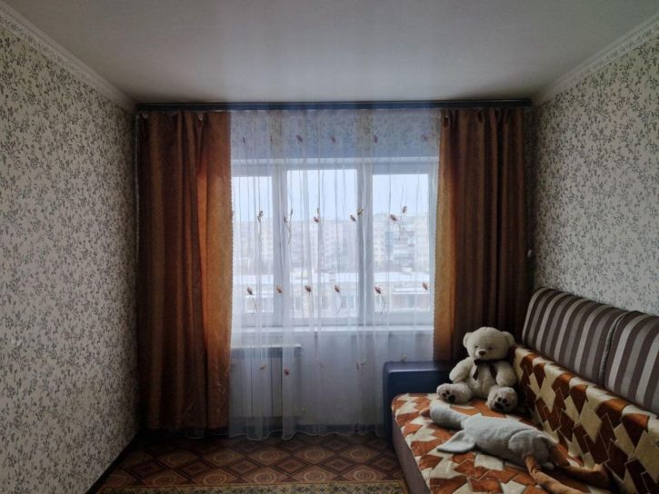 3-комн квартира Серегина ул, 30