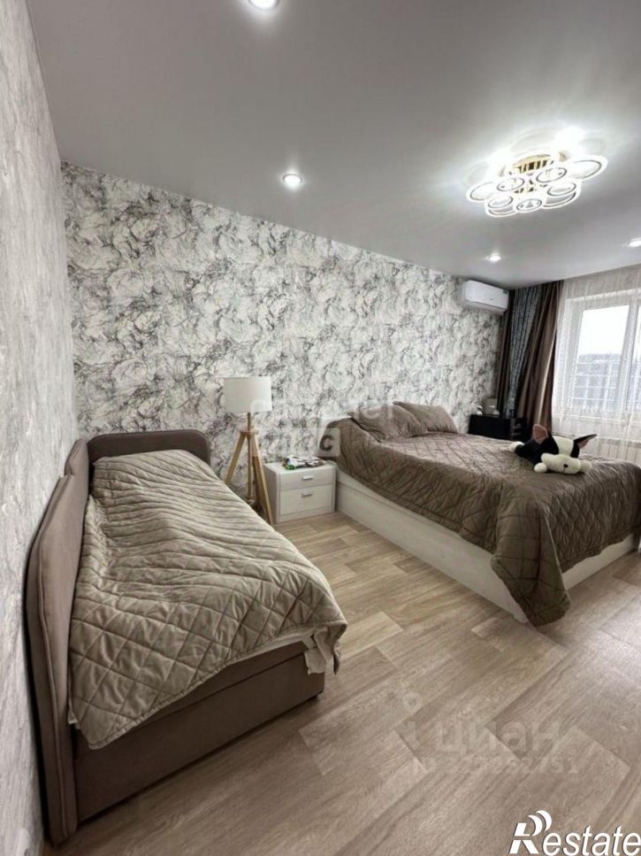 3-комн квартира пр-кт Анатолия Дериглазова, 13,  д. 13
