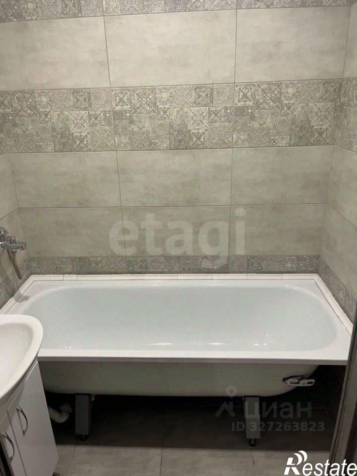 2-комн квартира проспект Хрущёва, 27,  д. 27