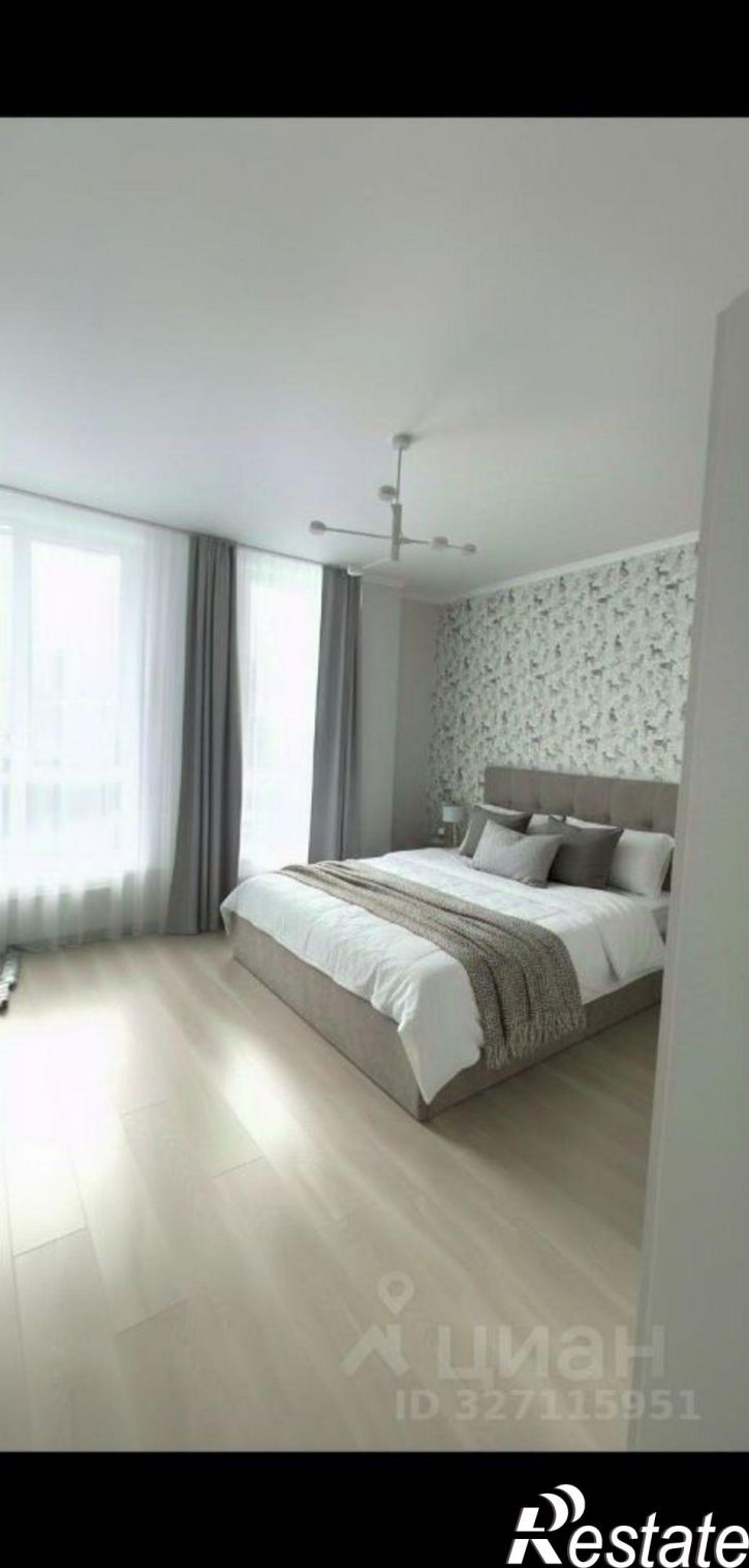 3-комн квартира ул Тускарная, 20,  д. 20