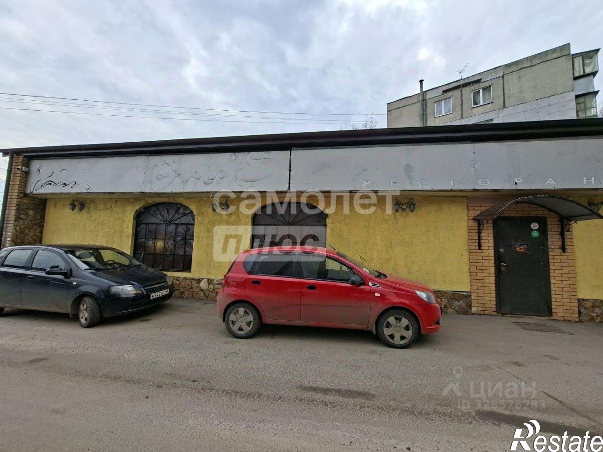 Купить торговое помещение за 15 750 200 рублей на улица 50 лет Октября, 155В