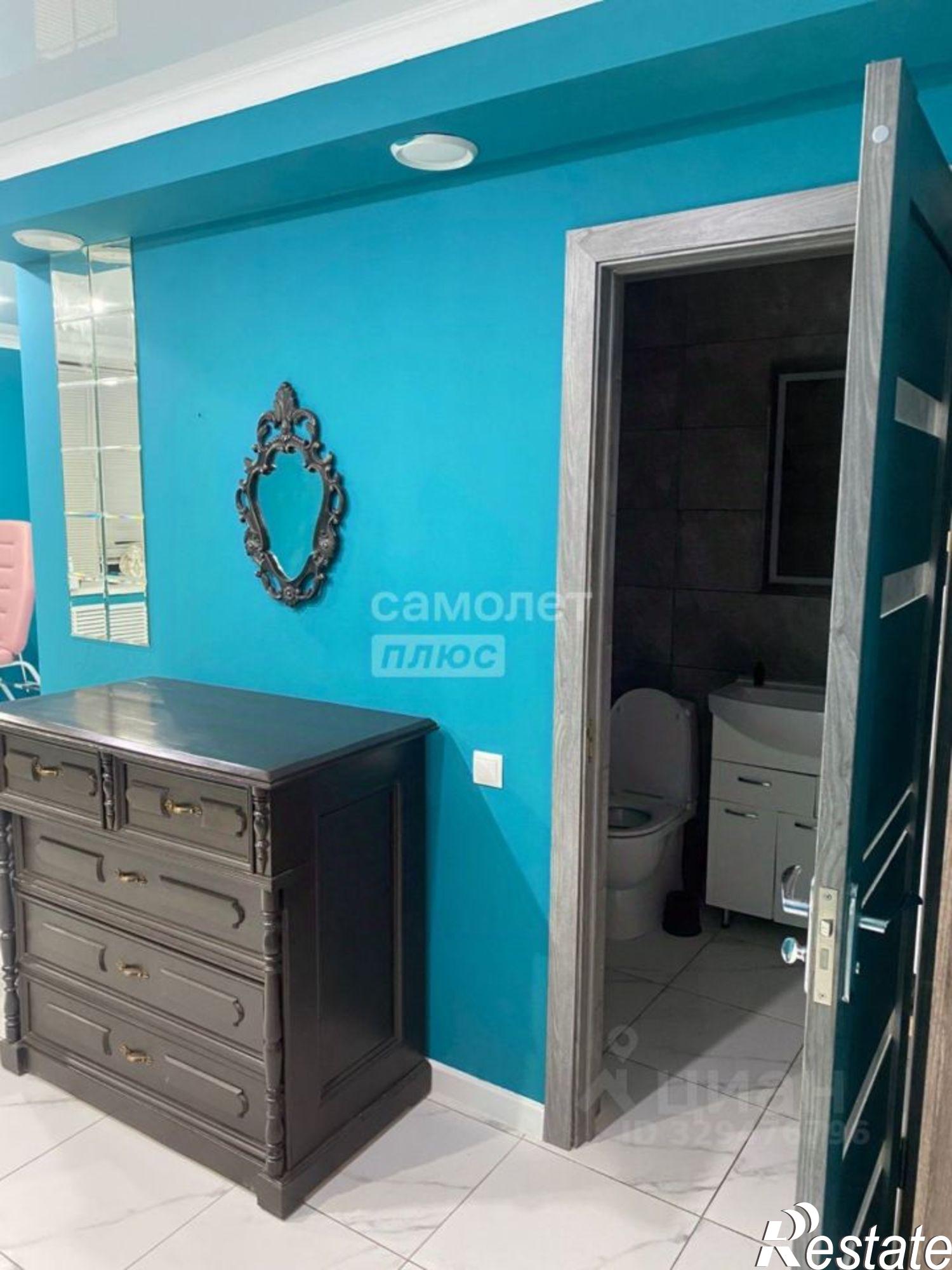 Купить офис, помещение под офис за 9 975 360 рублей на Московский пр-д, 4