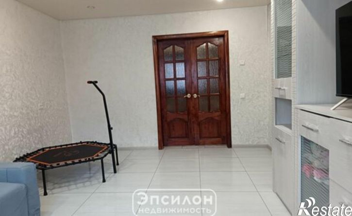 4-комн квартира улица Понизовка, 52/9,  д. 52/9
