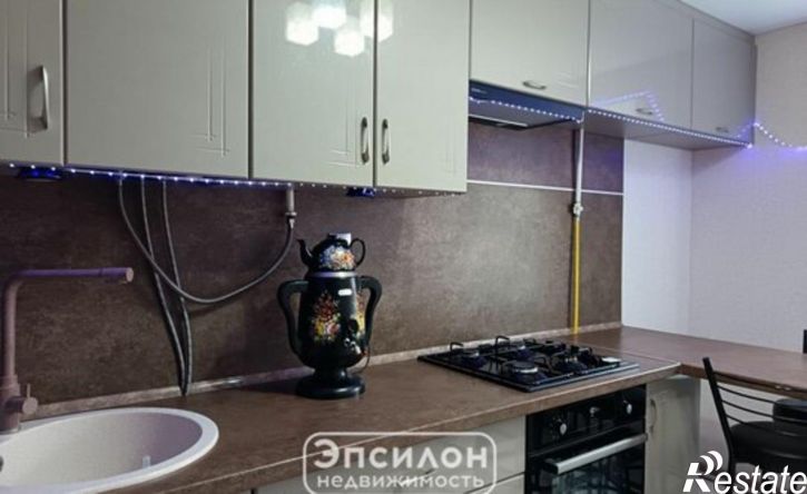 4-комн квартира улица Понизовка, 52/9,  д. 52/9