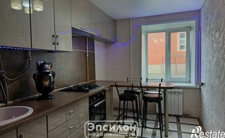 4-комн квартира улица Понизовка, 52/9,  д. 52/9