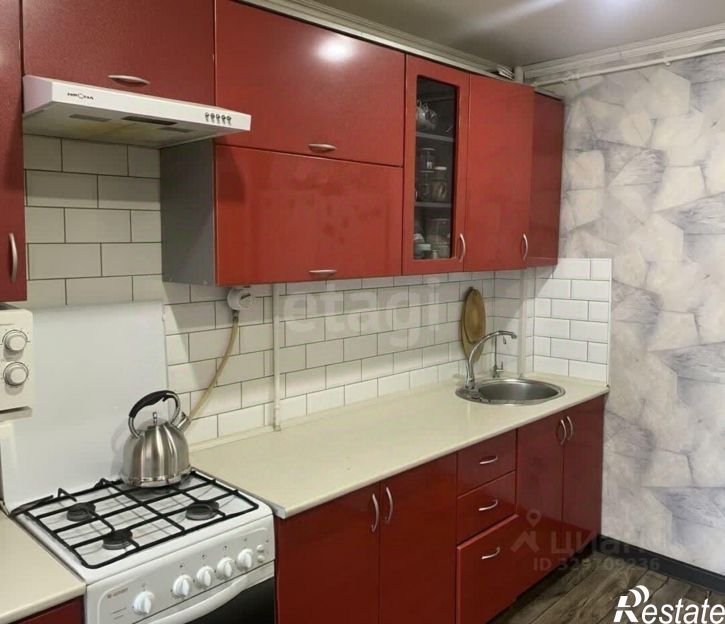 2-комн квартира улица Халтурина, 2,  д. 2