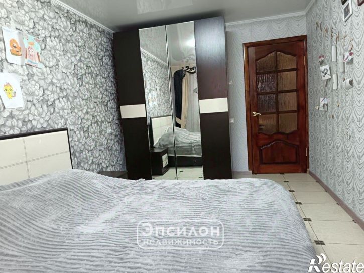 4-комн квартира улица Понизовка, 52/9,  д. 52/9
