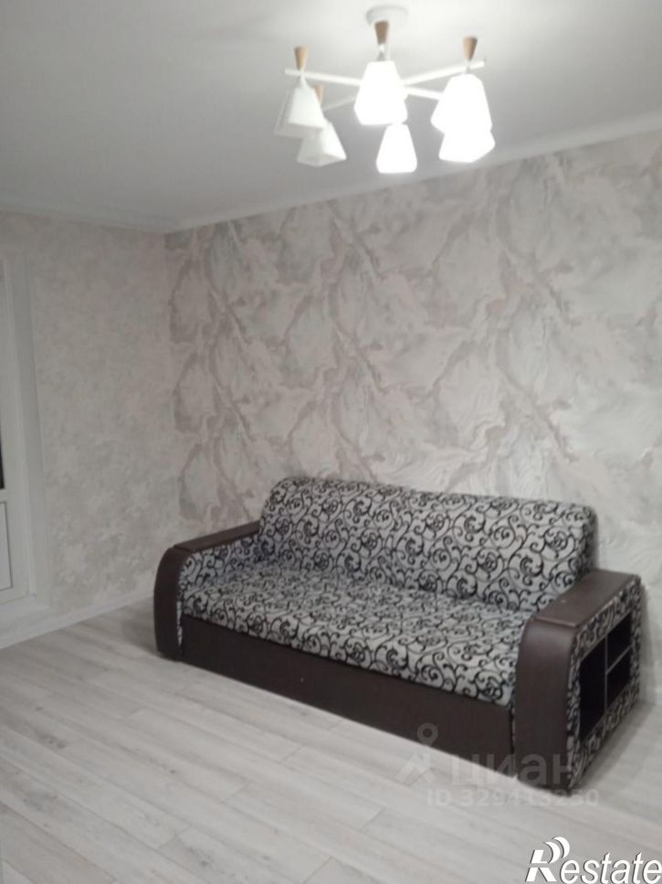 2-комн квартира пр-кт Вячеслава Клыкова, 10,  д. 10