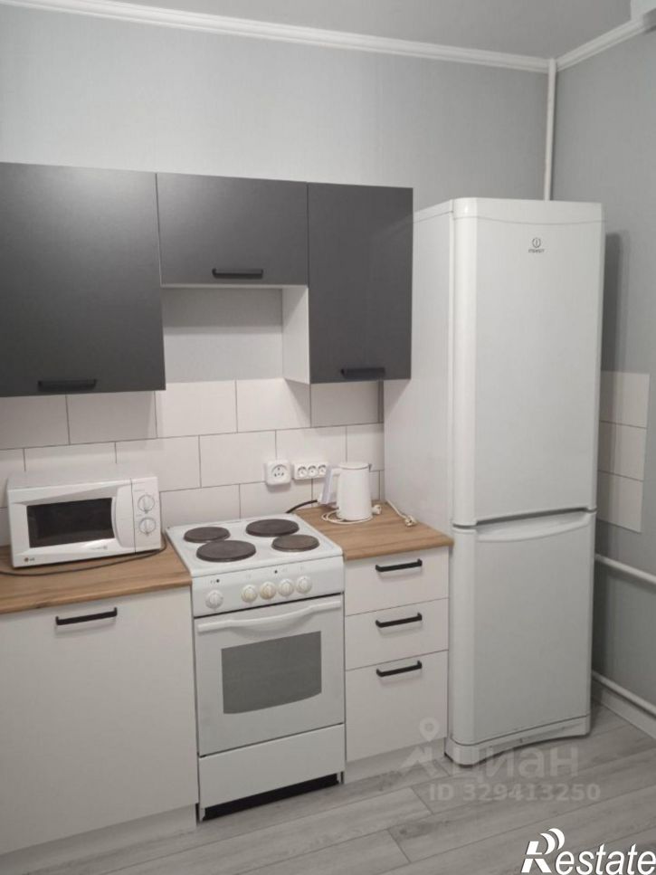 2-комн квартира пр-кт Вячеслава Клыкова, 10,  д. 10