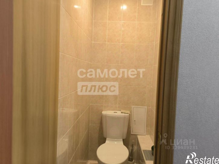 2-комн квартира улица Домостроителей, 1,  д. 1