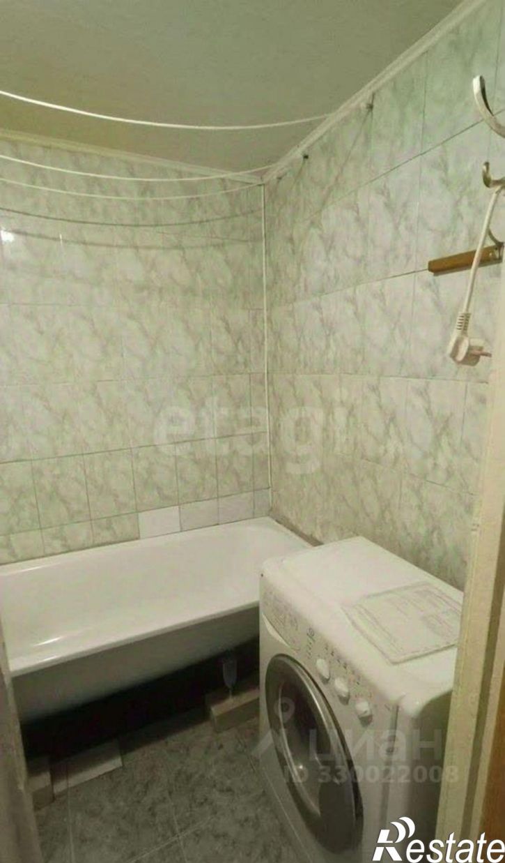2-комн квартира проспект Дружбы, 2,  д. 2